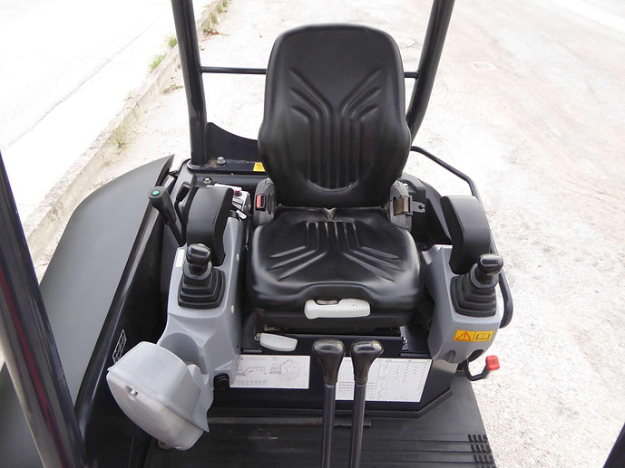 a522e4_a3203287f828433eae99fba4c8eeea61mv2