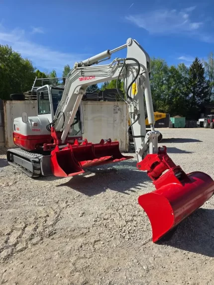 TAKEUCHI TB260, Année 2020